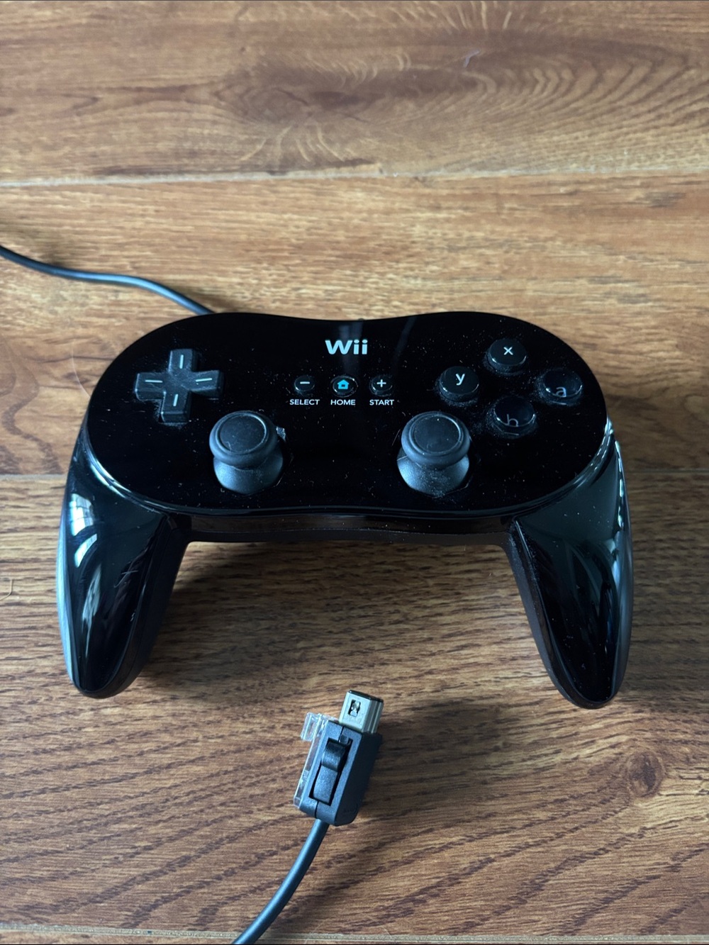 Wii Black Wired Controller - Nintendo Wii